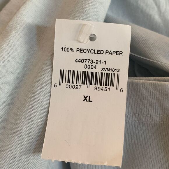 GAP NWT Light Blue Pocket Tee - Picture 3 of 4